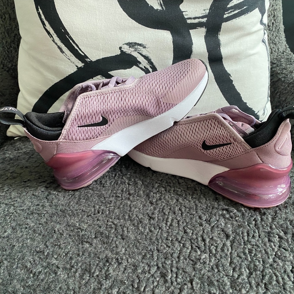 Nike Girls Air Max 270 (PS) Sz 3